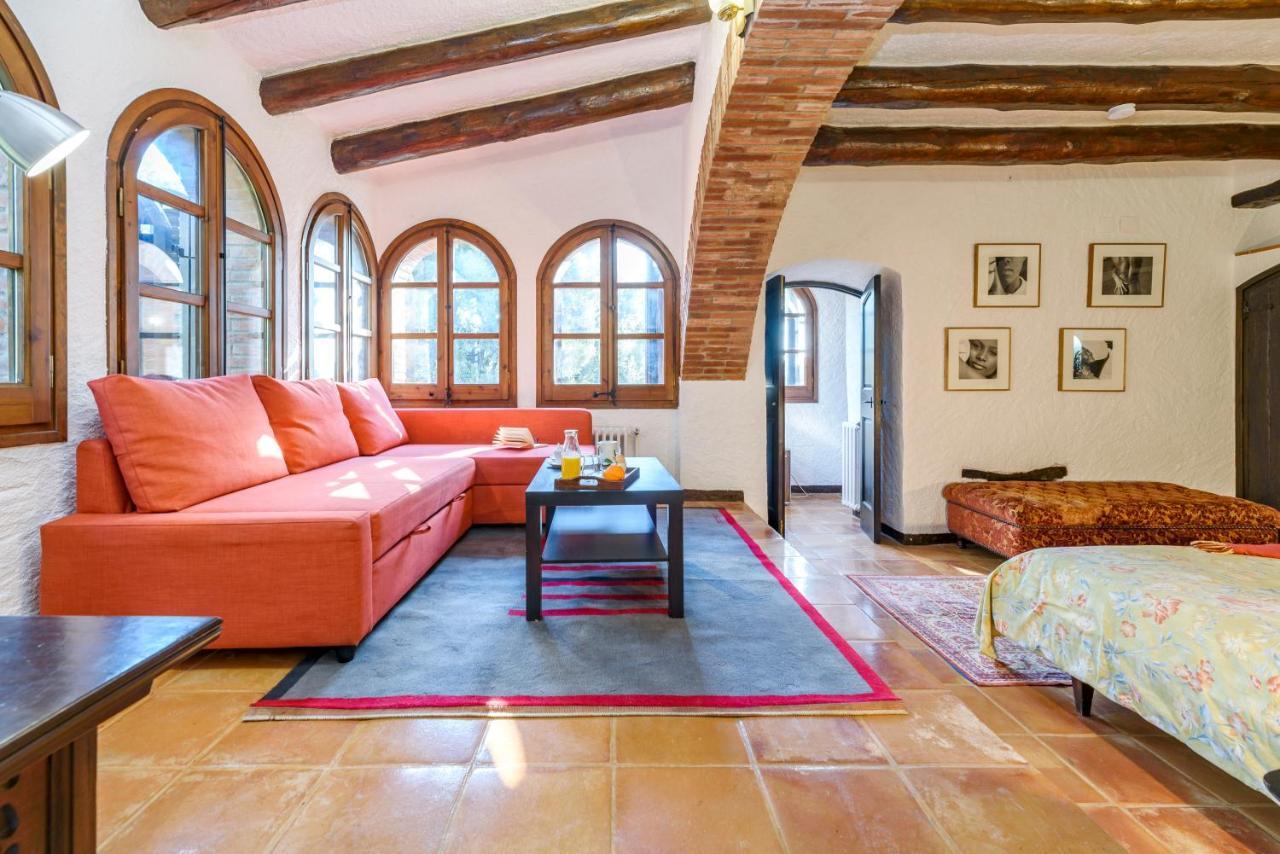 Masia Can Manent Del Bosc S XVIII Santa Eulalia de Ronsana Экстерьер фото