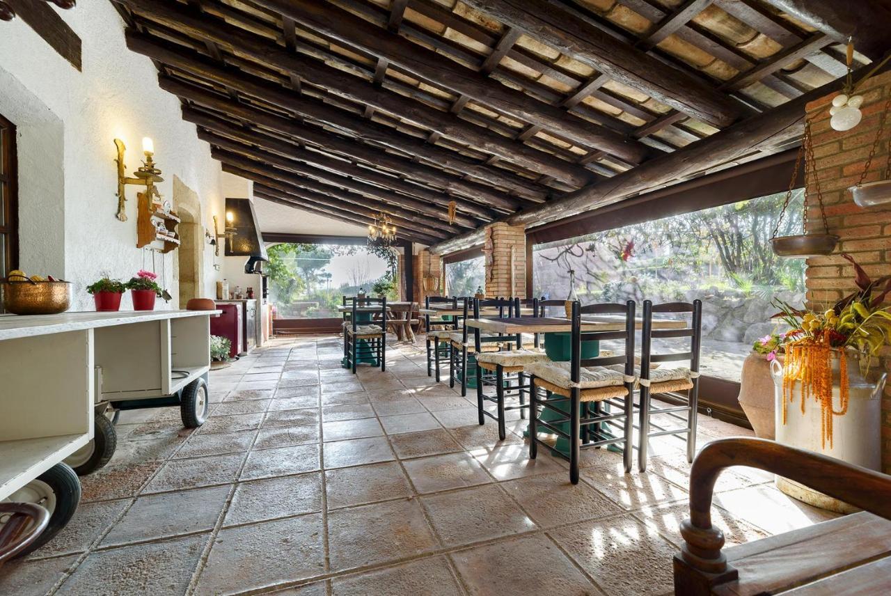 Masia Can Manent Del Bosc S XVIII Santa Eulalia de Ronsana Экстерьер фото