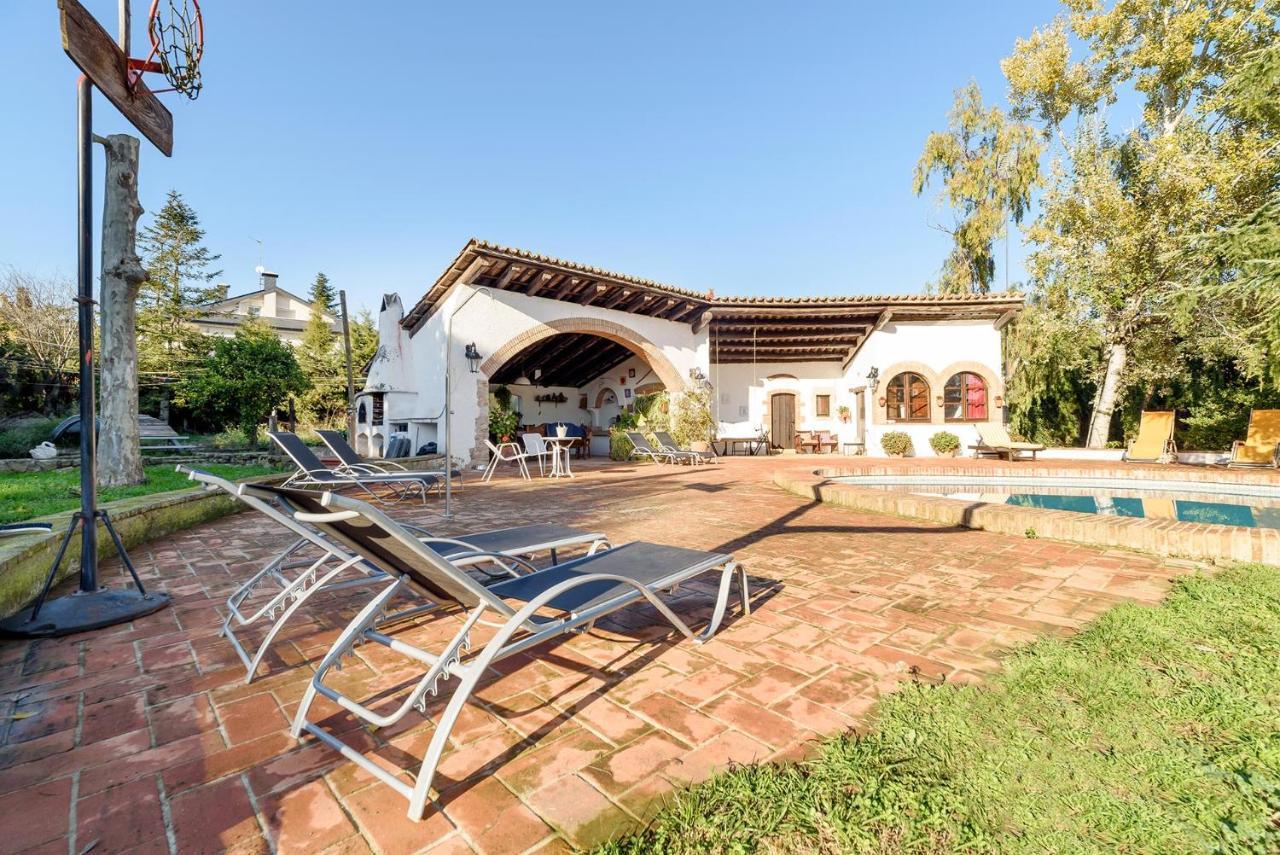 Masia Can Manent Del Bosc S XVIII Santa Eulalia de Ronsana Экстерьер фото