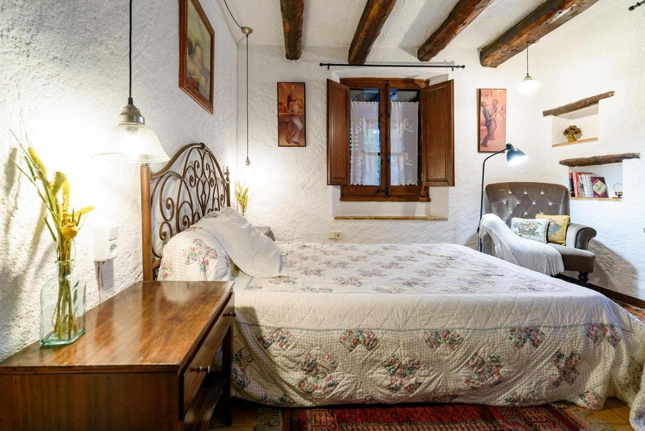 Masia Can Manent Del Bosc S XVIII Santa Eulalia de Ronsana Экстерьер фото