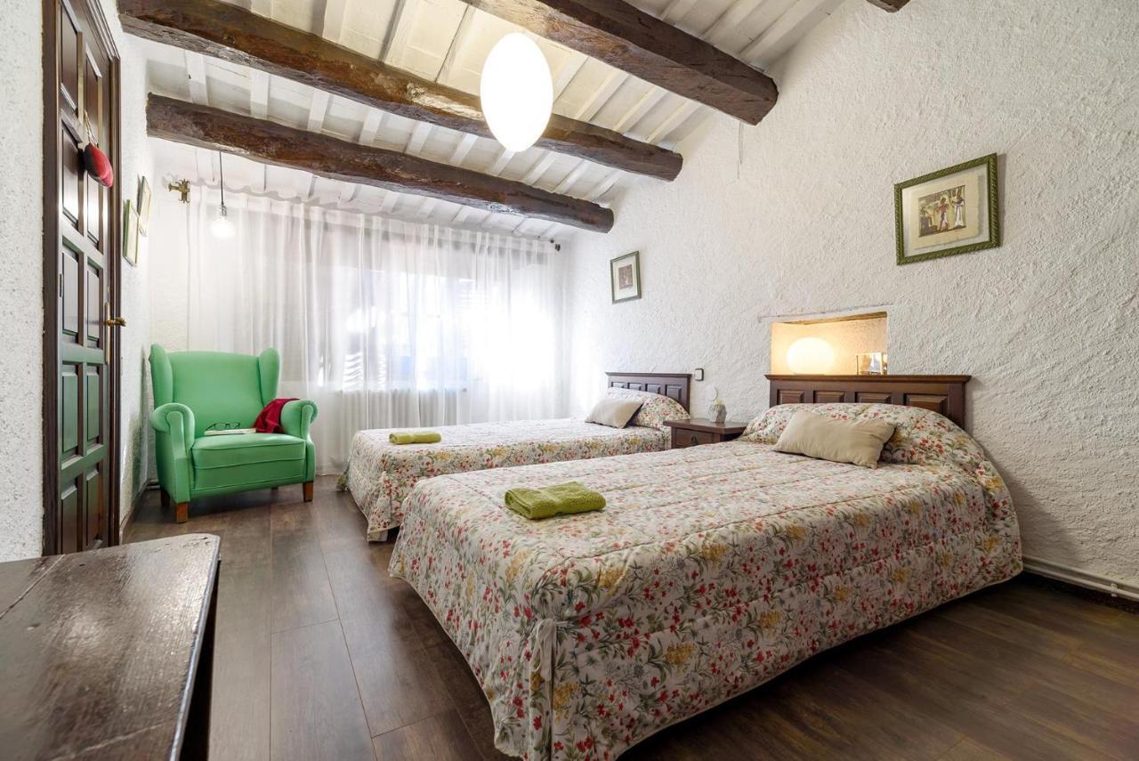 Masia Can Manent Del Bosc S XVIII Santa Eulalia de Ronsana Экстерьер фото